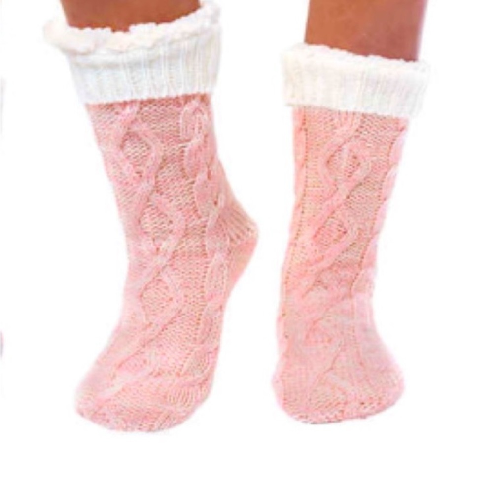 JANE AND BLEECKER FUZZY SOCKS